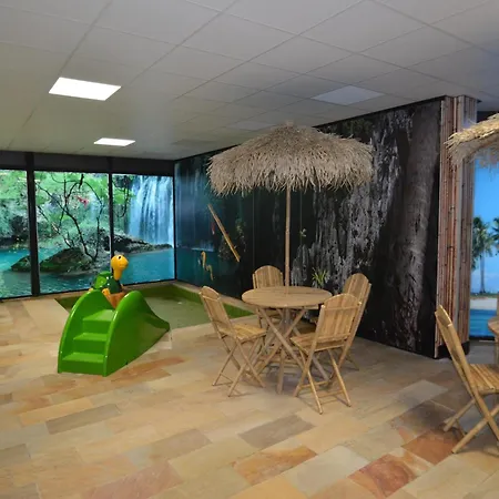 Villa Comfortable With Combi-microwave In Surroundings *